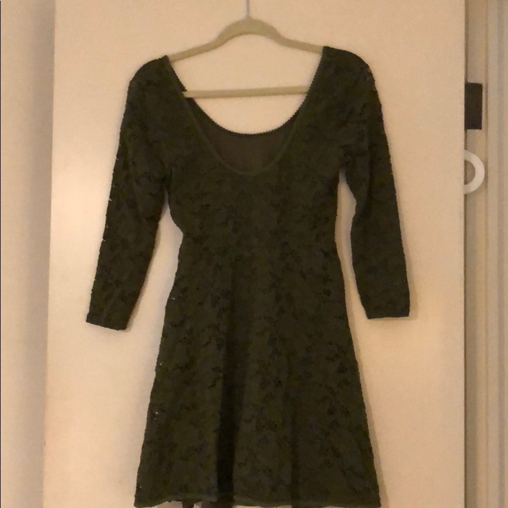 3/4 sleeve Free People green dress